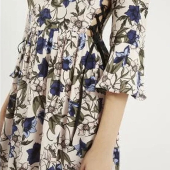 Pink Floral Lace-Up Side Bellsleeve Midi Dress 🌿 - Picture 7 of 12